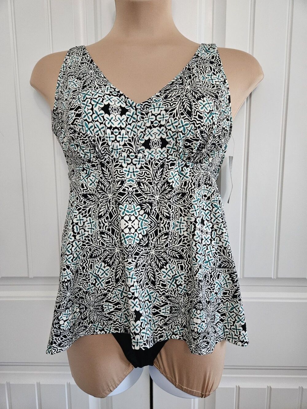 Swimsuits For All 2 Piece Mint Medallion Tankini Set Size 16 Black & Green NWT